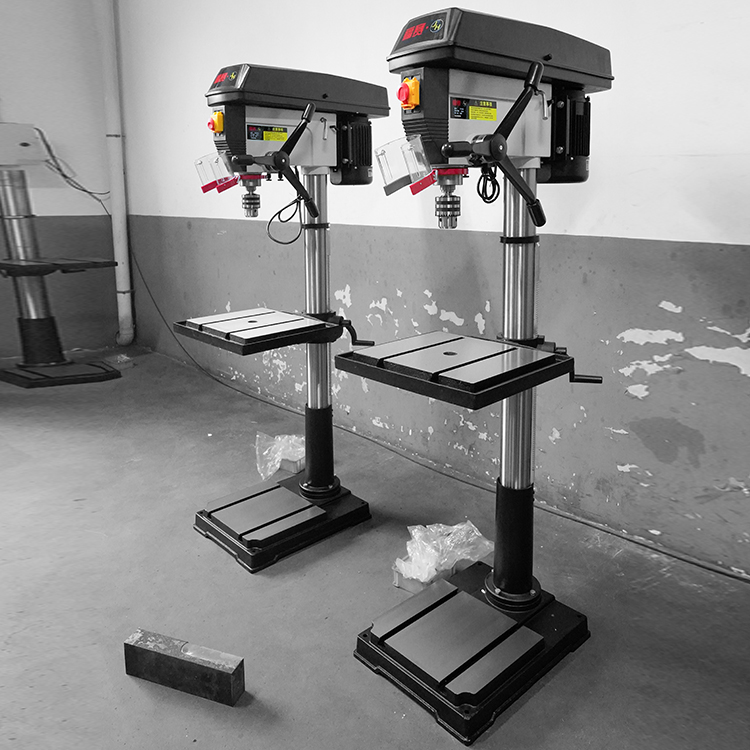 20インチ掘削機レーザー位置決め電動垂直掘削工業用ベンチ - Industrial Laser Drill のレビューと価格