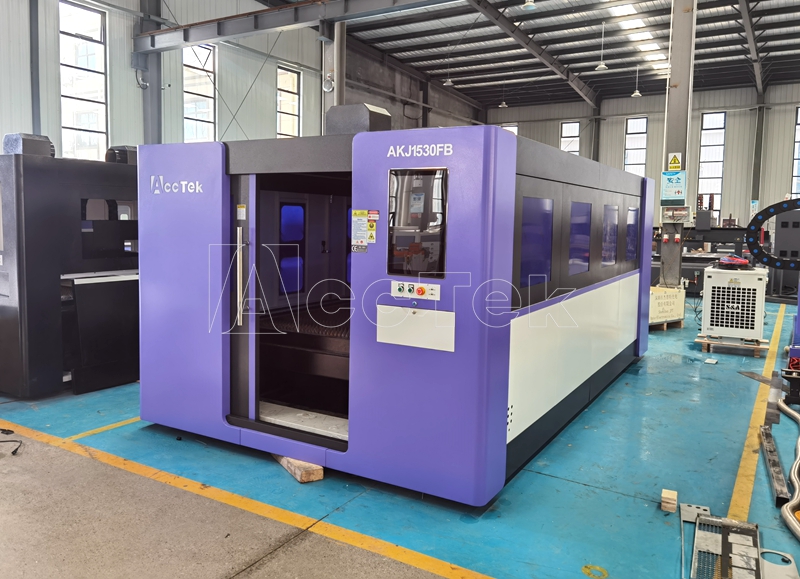 産業 ACCTEK 工場 3000 ワット 2kw 金属鋼鉄 - Industrial Laser Machine Price のレビューと価格