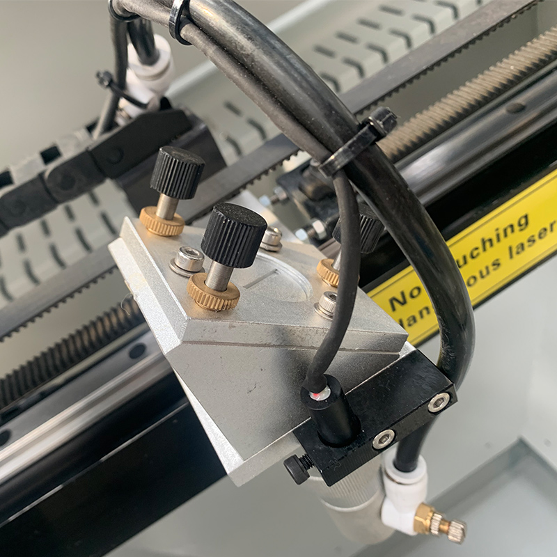 100w～300wレーザーカッターボード アクリル/木材対応 - Acrylic Cutting Machine のレビューと価格